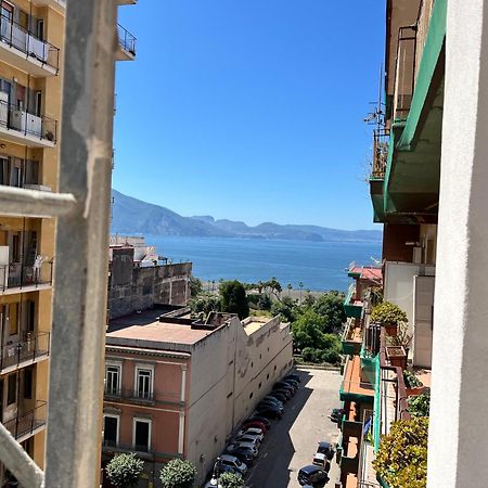 Апартаменты Sogno Di Mezza Estate Торре-Аннунциата Экстерьер фото