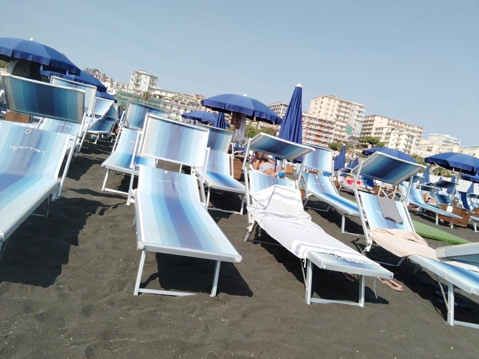 Апартаменты Sogno Di Mezza Estate Торре-Аннунциата Экстерьер фото